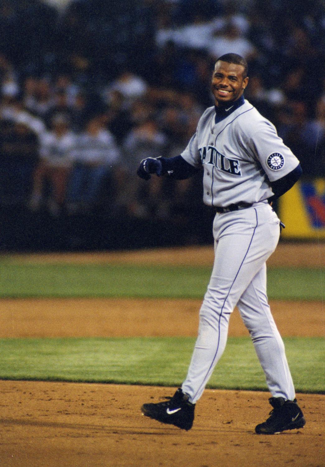 Reds’ deal for Griffey rocked baseball world Baseball Hall of Fame